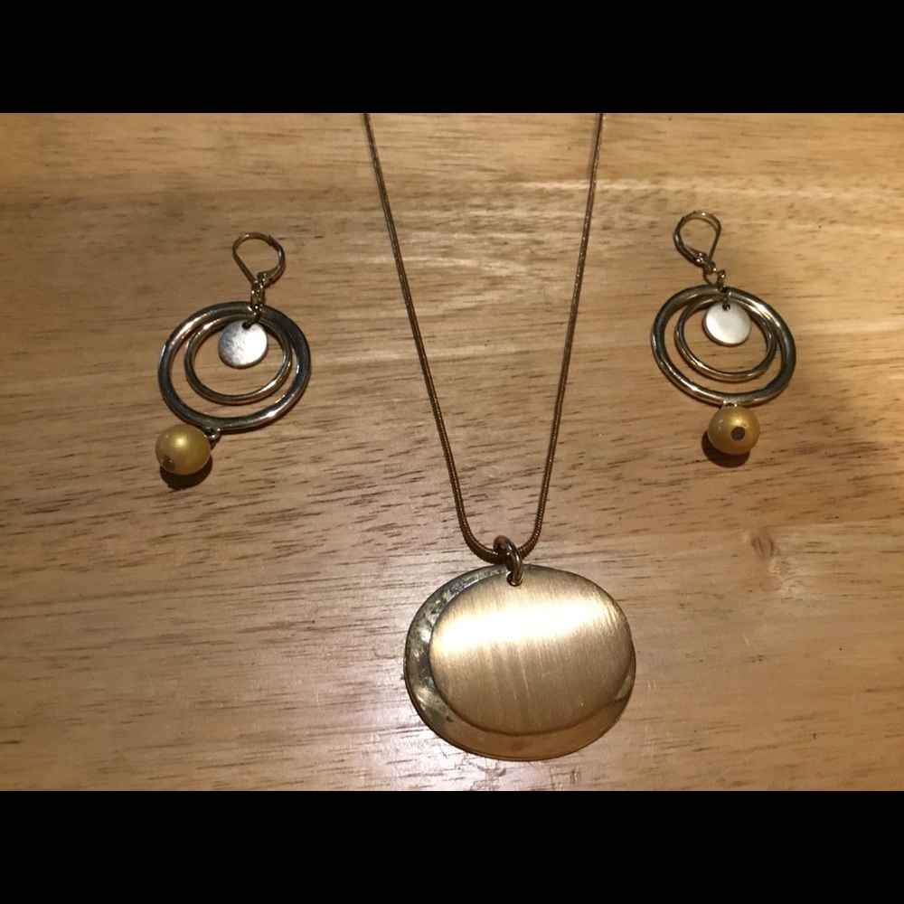 Stunning Gold Set